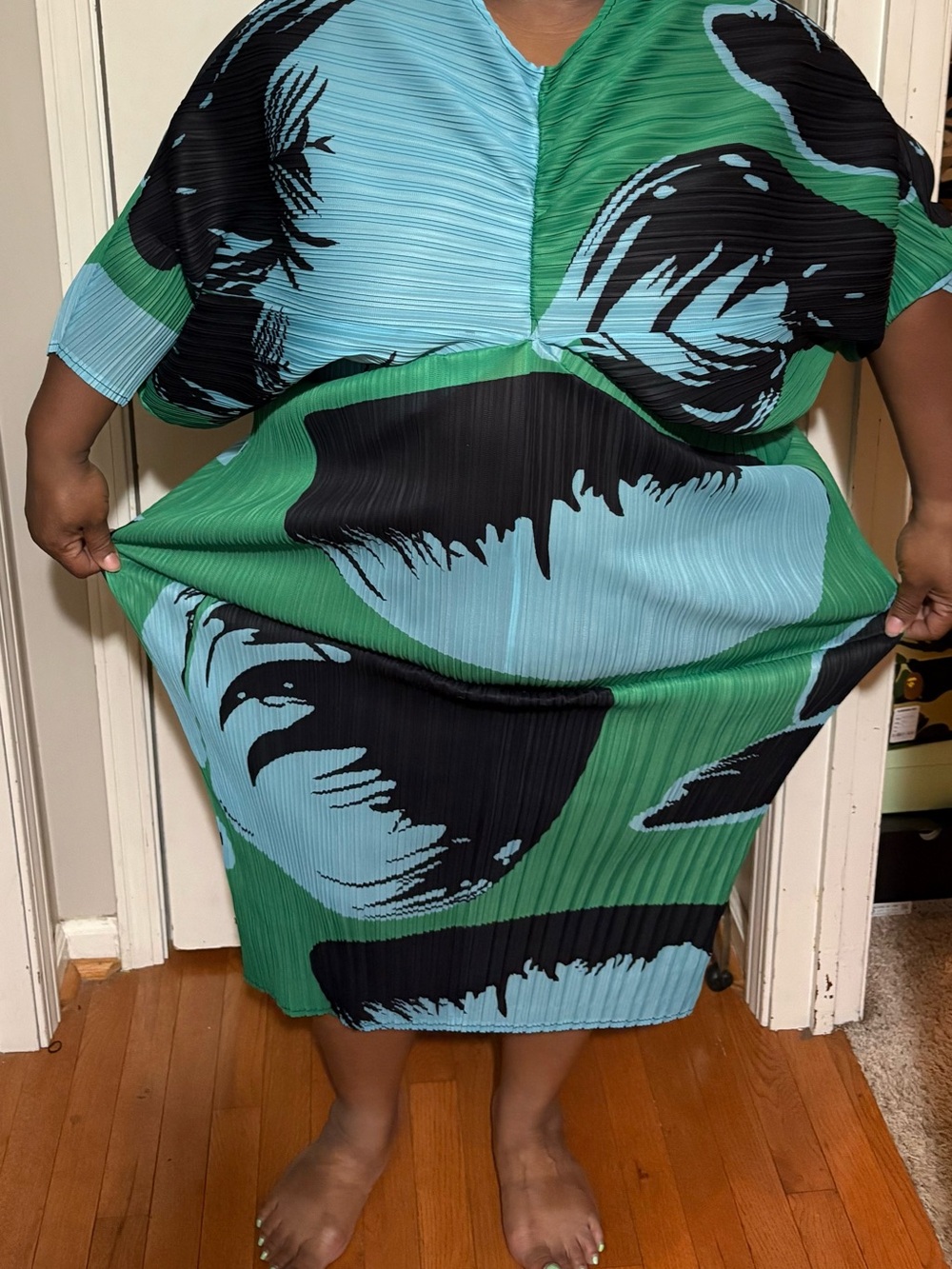 Pleated Abstract Print Green & Blue Women's Dress will fit a 2x